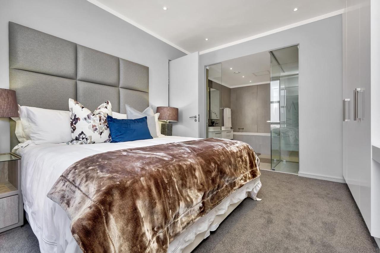Sandton Apartment 15 West Road South Johannesburg Buitenkant foto
