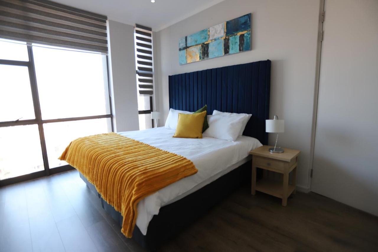Sandton Apartment 15 West Road South Johannesburg Buitenkant foto