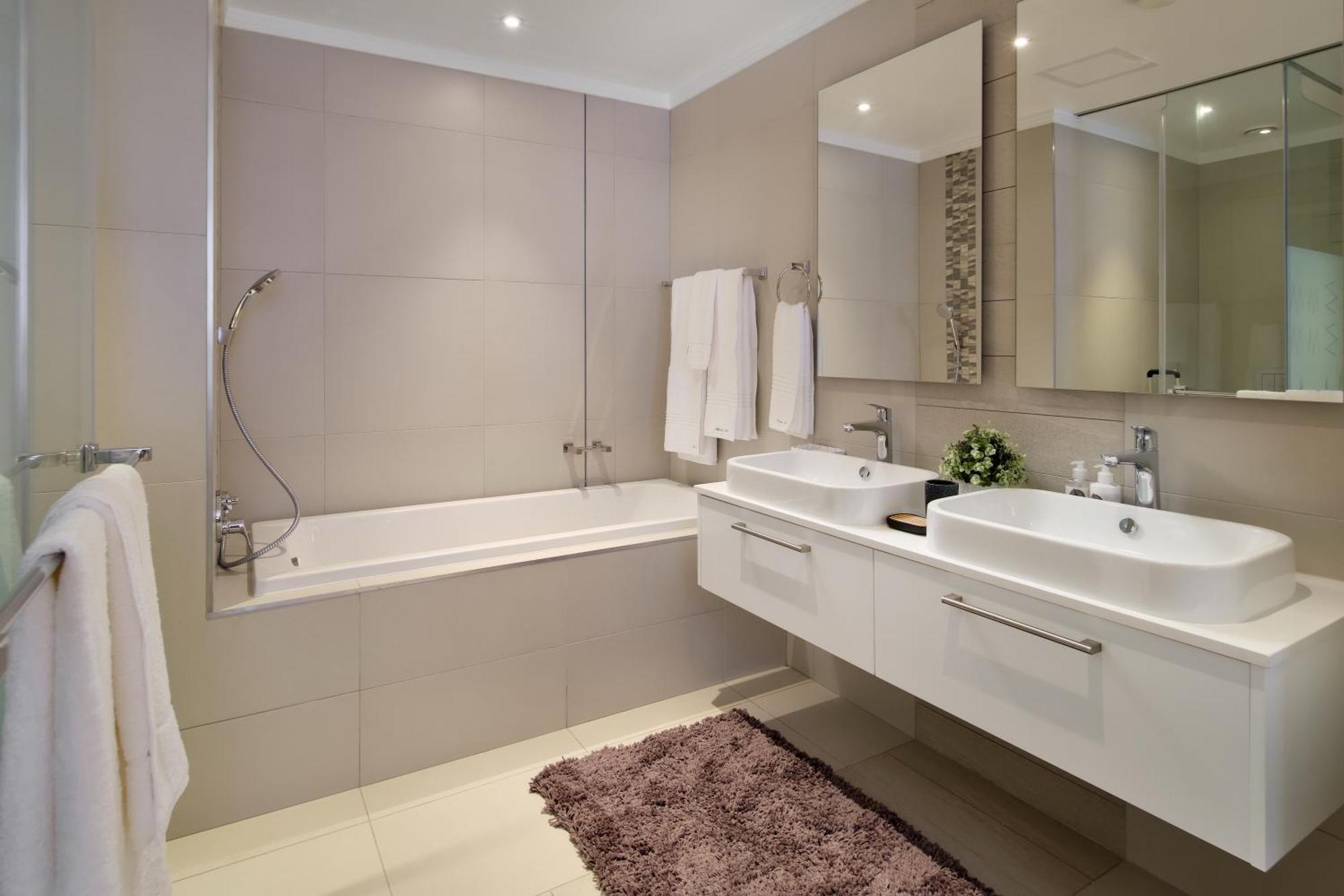 Sandton Apartment 15 West Road South Johannesburg Buitenkant foto